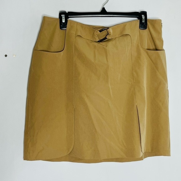 EP Pro Size 12 Gold Skort Tan Khaki Performance Drop In Pocket Buckle - Picture 1 of 6